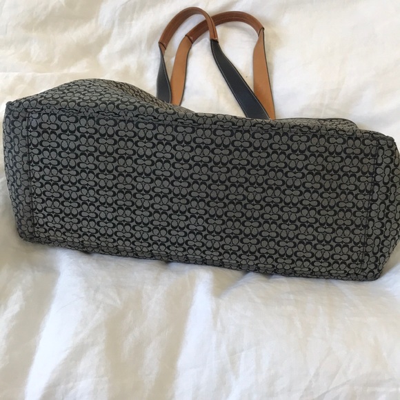 Coach Signature Black and White tote bag - Picture 6 of 6